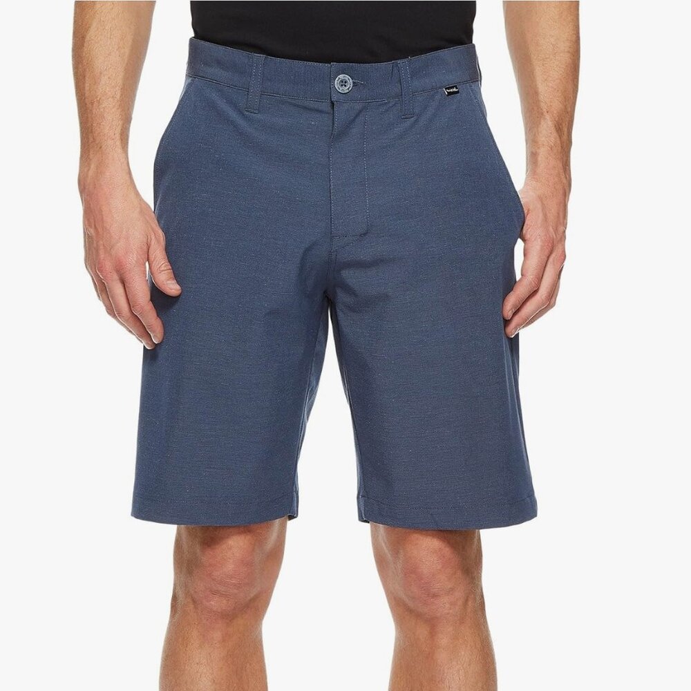 Travis Mathew Beck Golf Shorts Size 32 10" Inseam Vintage Indigo Performance